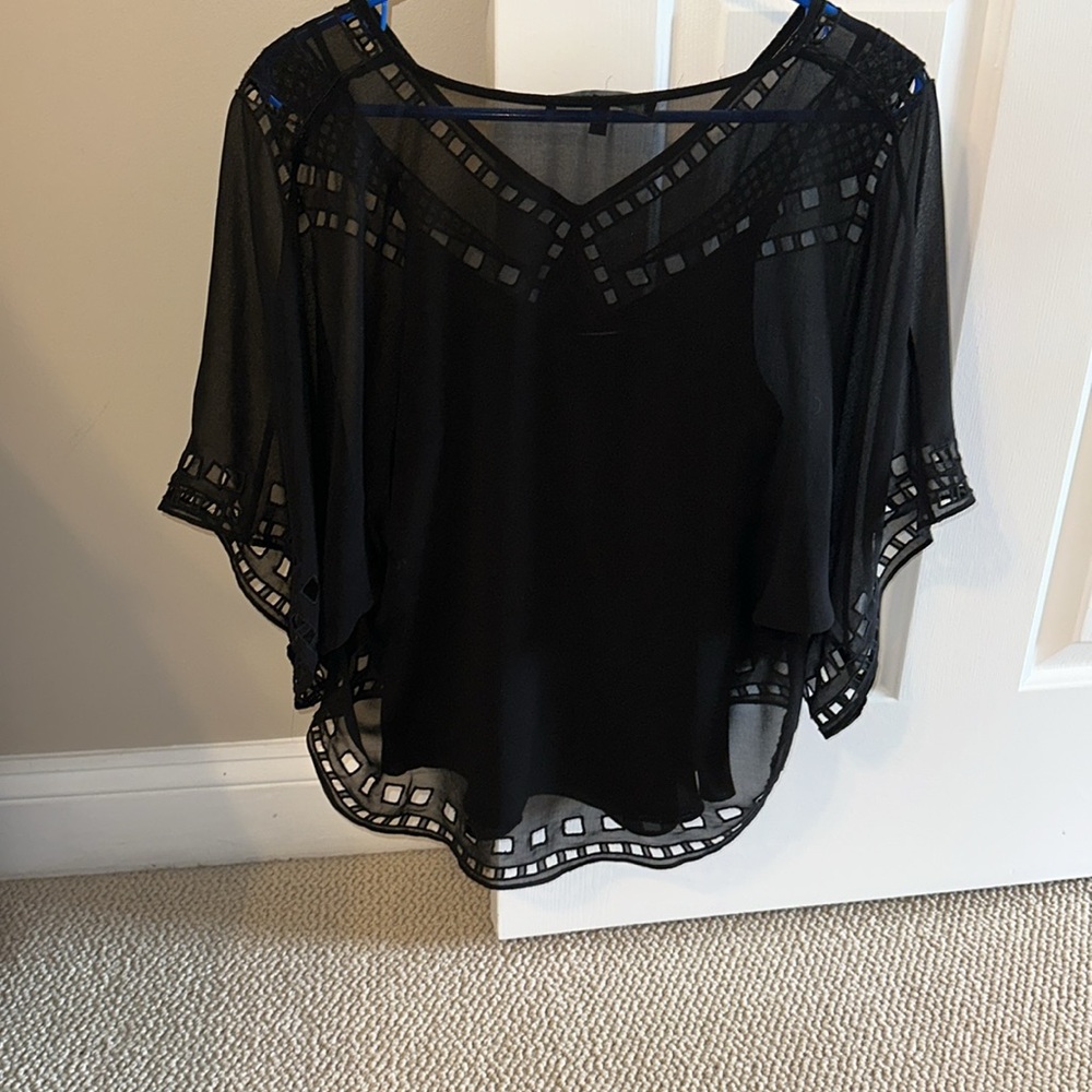 WHBM elbow sleeve cutout Kimono blouse